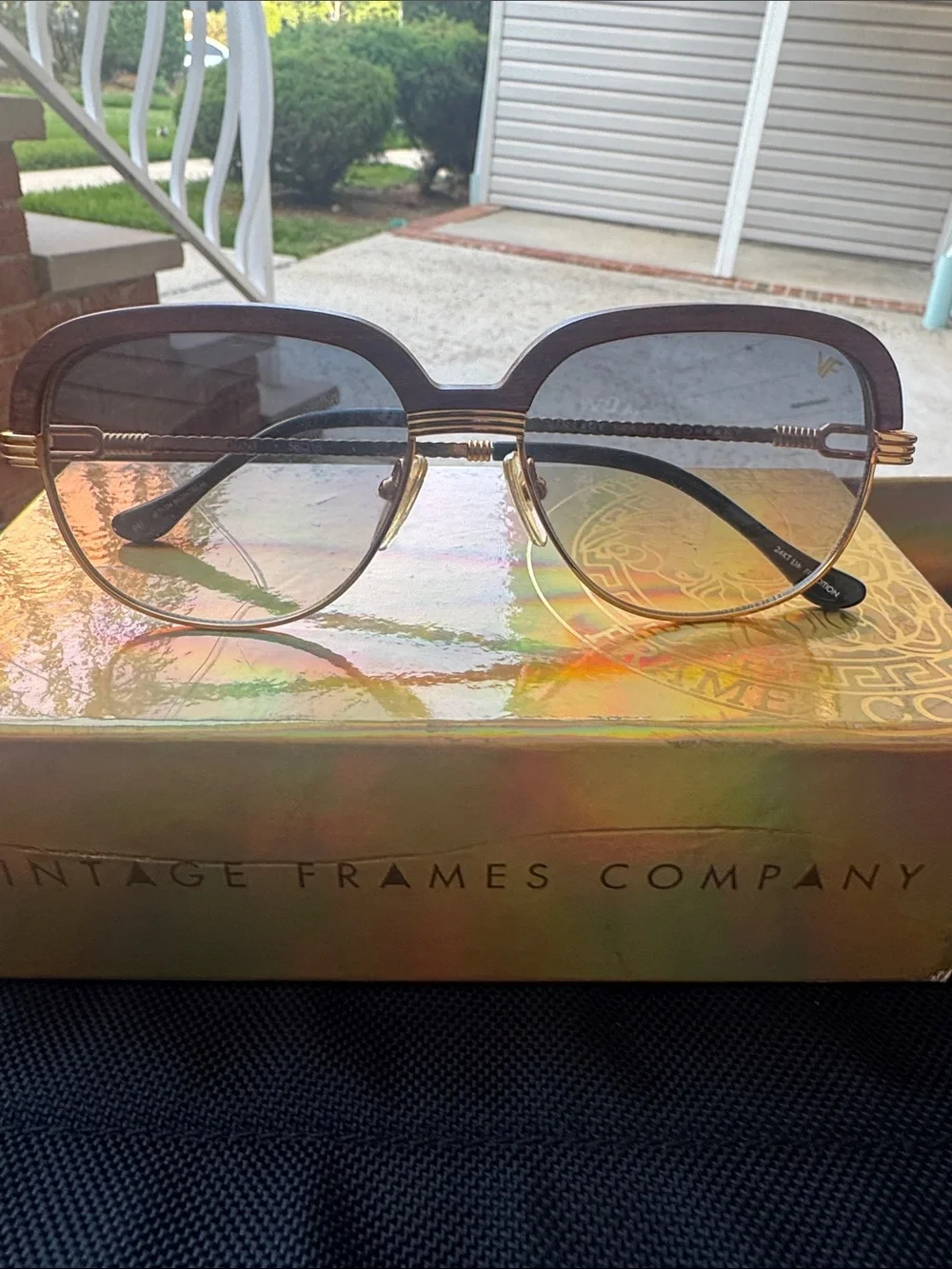 Unisex Brown Gradient Oversized Sunglasses